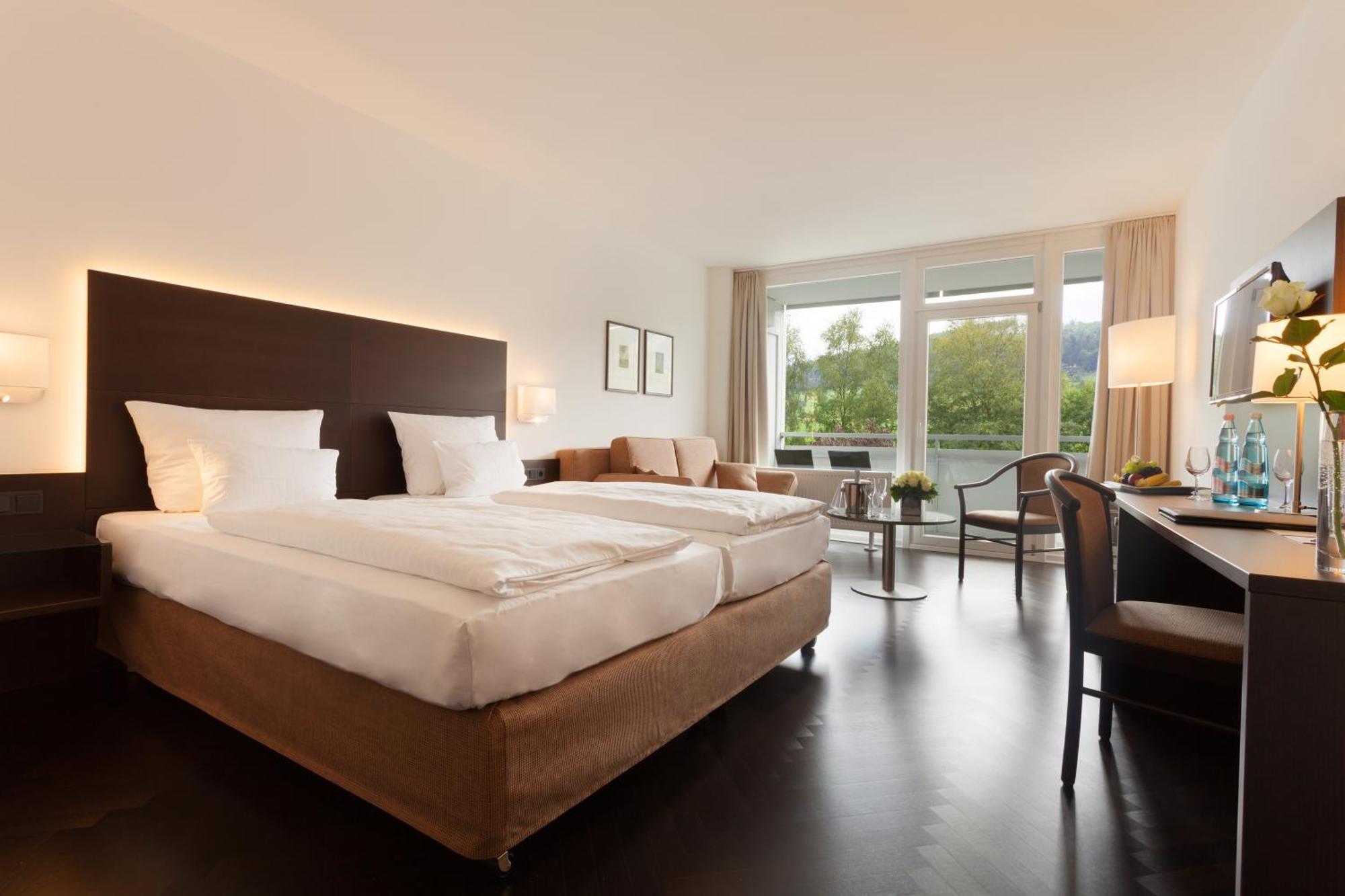 Sauerland Stern Hotel Виллинген Экстерьер фото