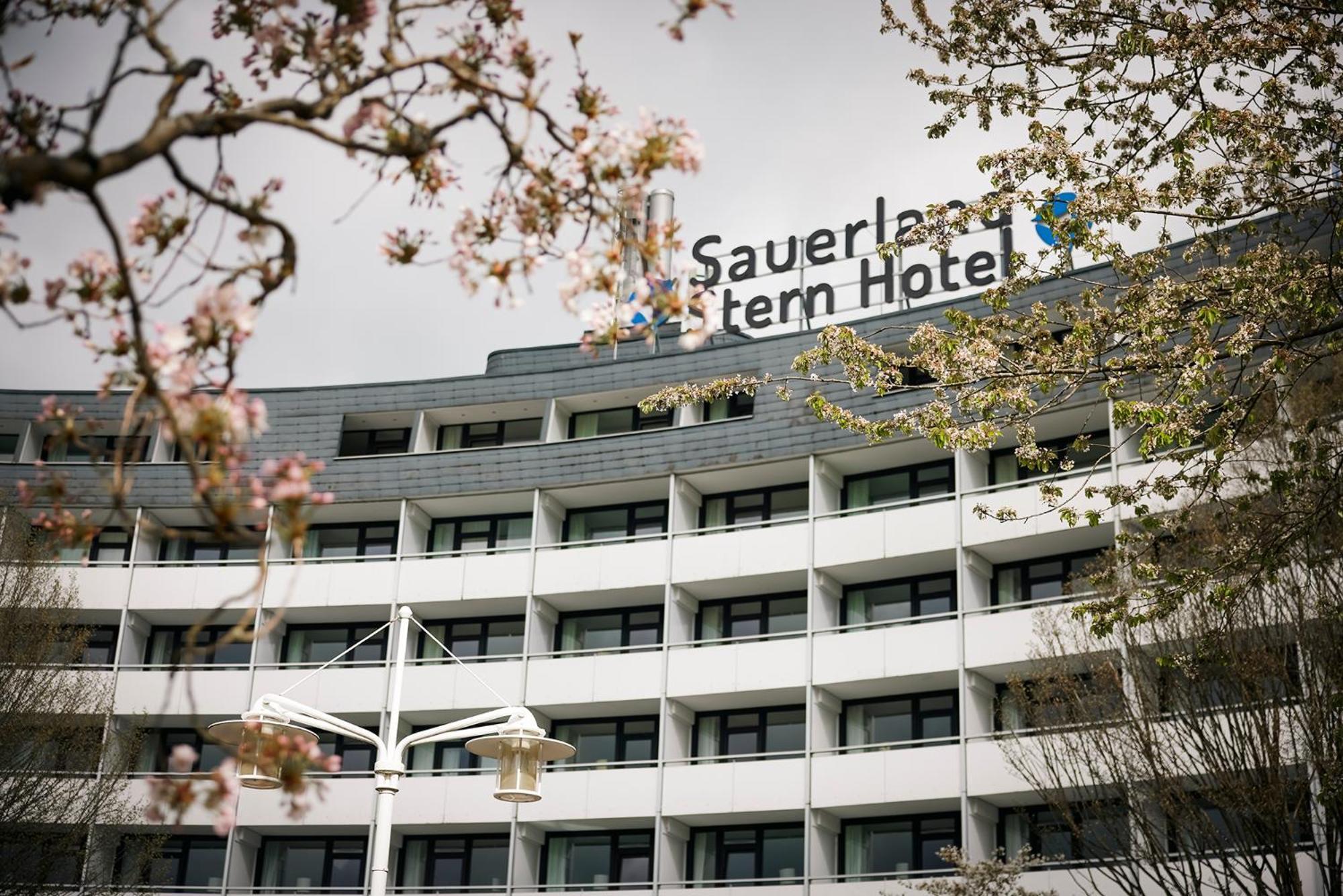 Sauerland Stern Hotel Виллинген Экстерьер фото
